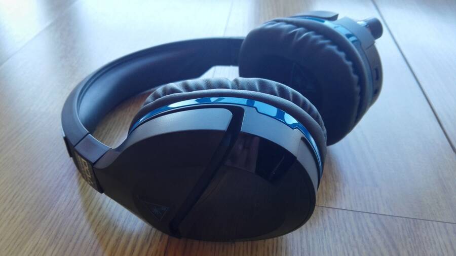 Pese a no ser unos cascos grandes, los Stealth 700 son cómodos incluso en las cabezas de mayor tamaño.