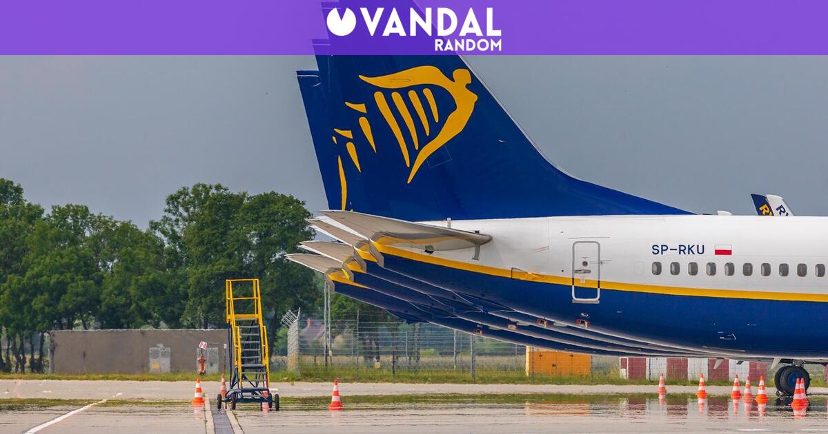 Ryanair tiene competencia en España: la aerolínea 'low cost' que crece un 40% y ya prepara 200 rutas a todo el mundo