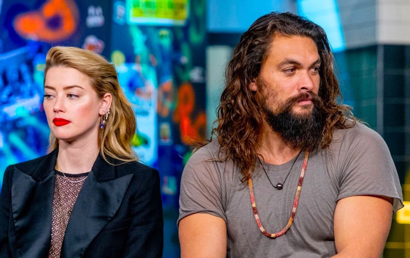 Jason Momoa curte postagens de Johnny Depp e Amber Heard e intriga web